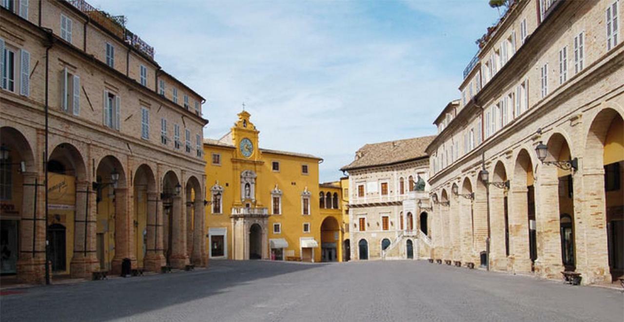 Appartamento A Palazzo Vinci Fermo Zewnętrze zdjęcie